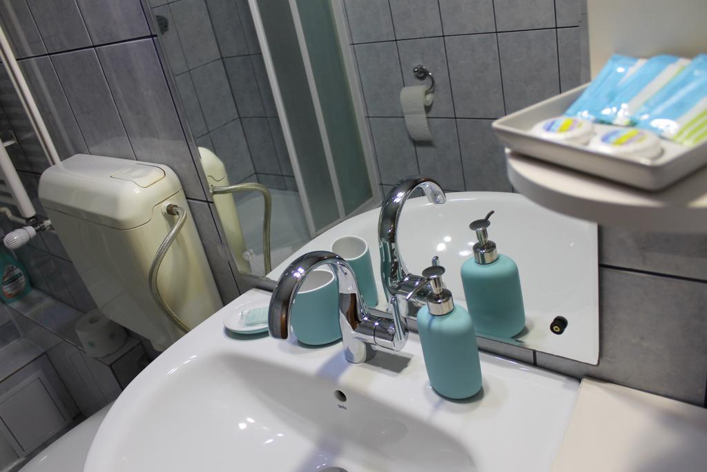 News Apartment Bucharest Luaran gambar