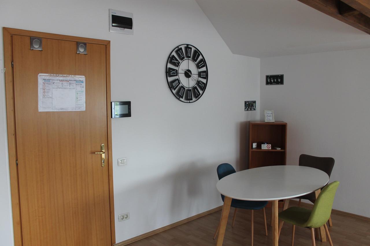 News Apartment Bucharest Luaran gambar