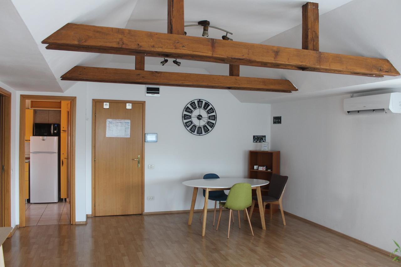 News Apartment Bucharest Luaran gambar