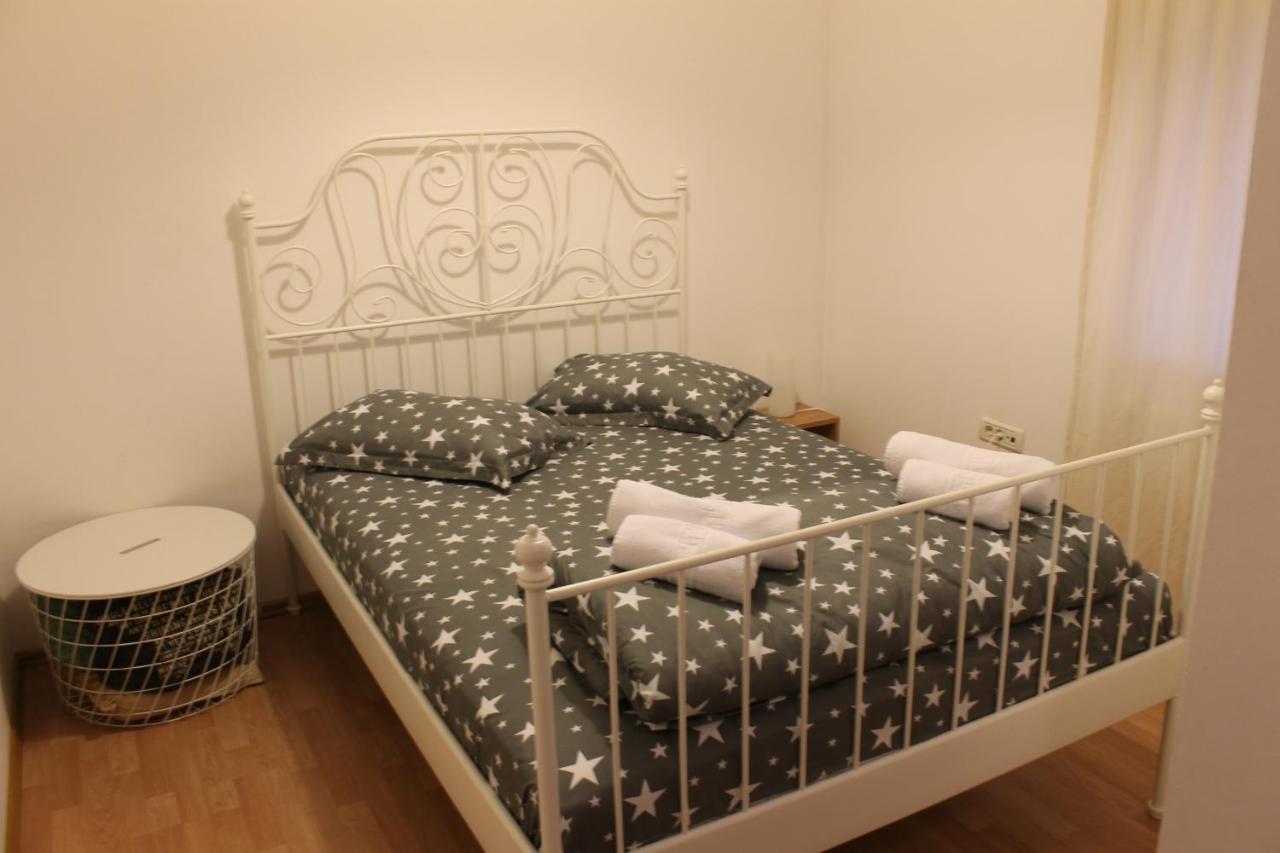 News Apartment Bucharest Luaran gambar